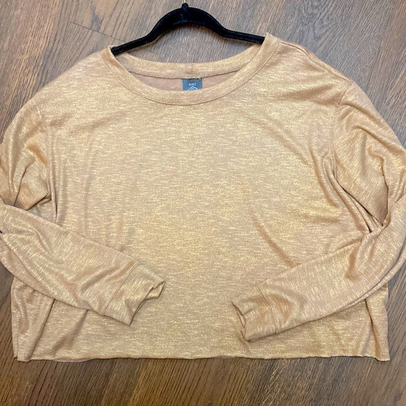 Agnes & Dora Tops - Agnes & Dora Gold Sparkly Crop Top Size XXL